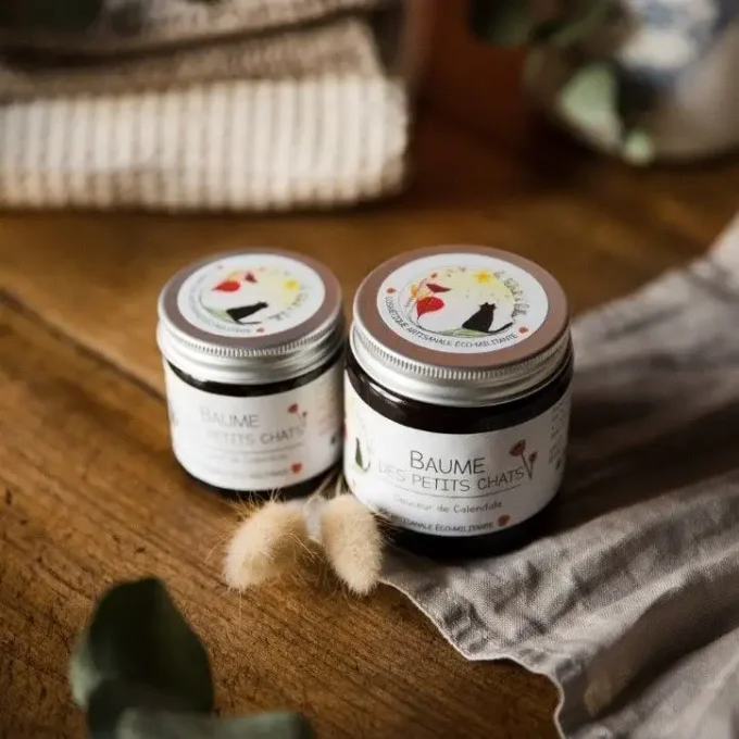 Baume des petits chats - Apaisant et nourrissant - Pot en verre de 50 g - La Fabrik'à bulles