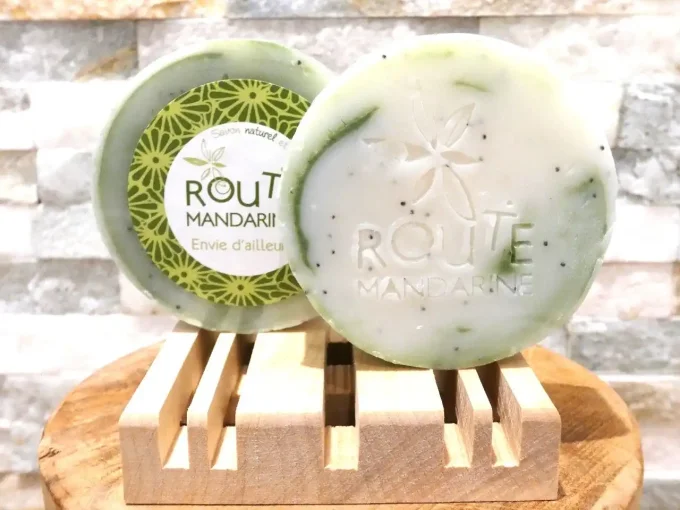 Savon artisanal Envie d'Ailleurs de Route Mandarine - Exotique, exfolient - Ker Gaïa