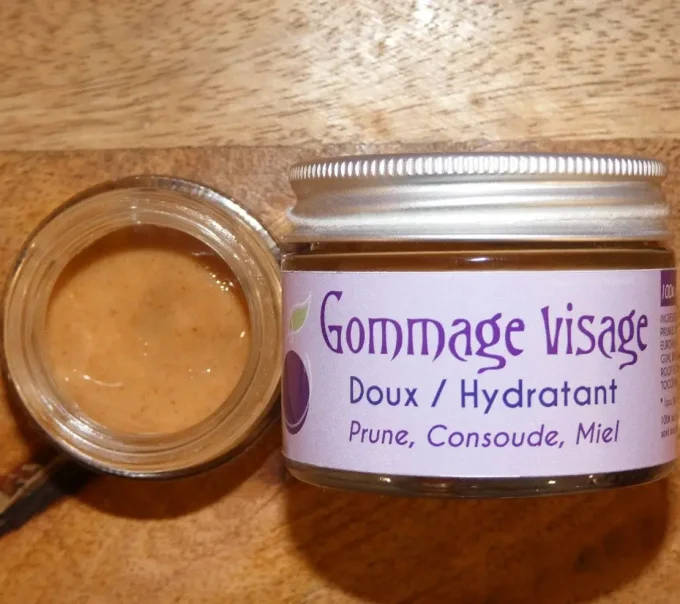 Gommage visage de Cosmetique Symphytum - Doux et Hydratant - Prune, consoude, miel - Ker Gaïa