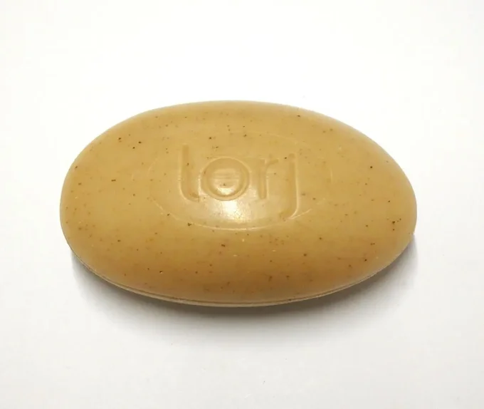 Savon naturel bio à la poudre d'orge de Lorj Cosmetics - Fabriqué en Bretagne - Ker Gaïa