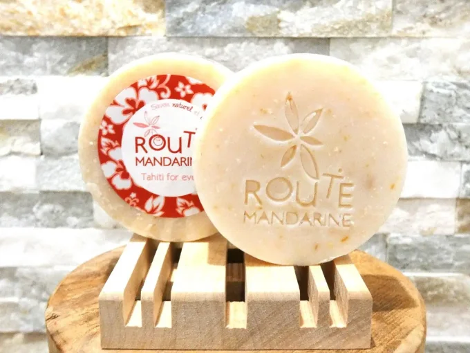 Savon Tahiti For Ever de Route Mandarine - beurre de MANGUE, pulpe de COCO et fleurs de JASMIN