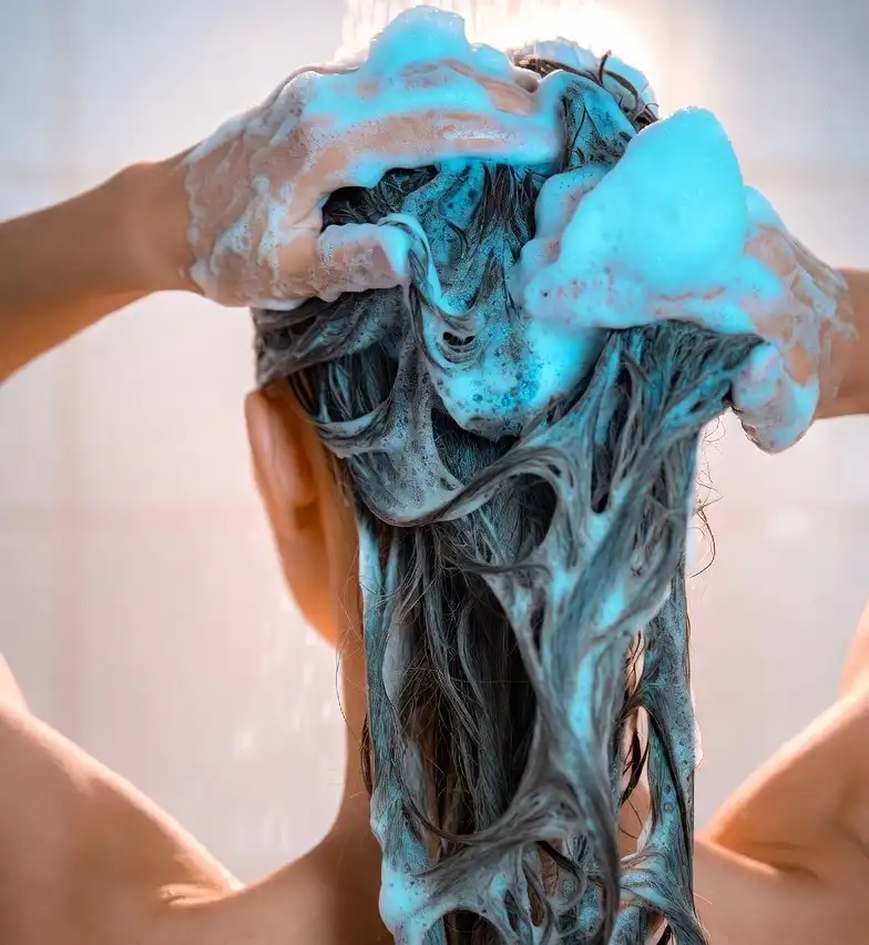 Shampoing aux pigments ultramarine